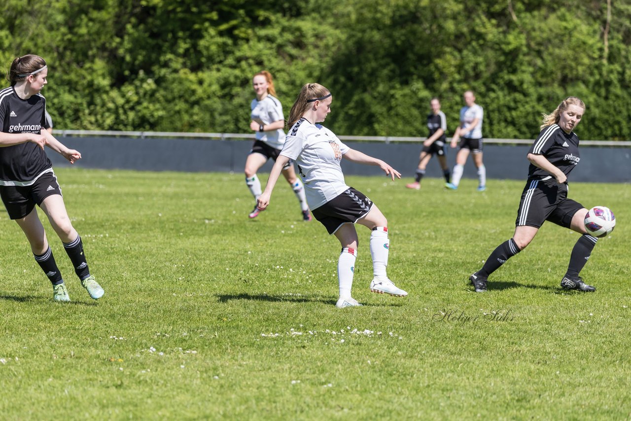 Bild 151 - F SV Henstedt Ulzburg - SV Fortuna Boesdorf : Ergebnis: 3:1